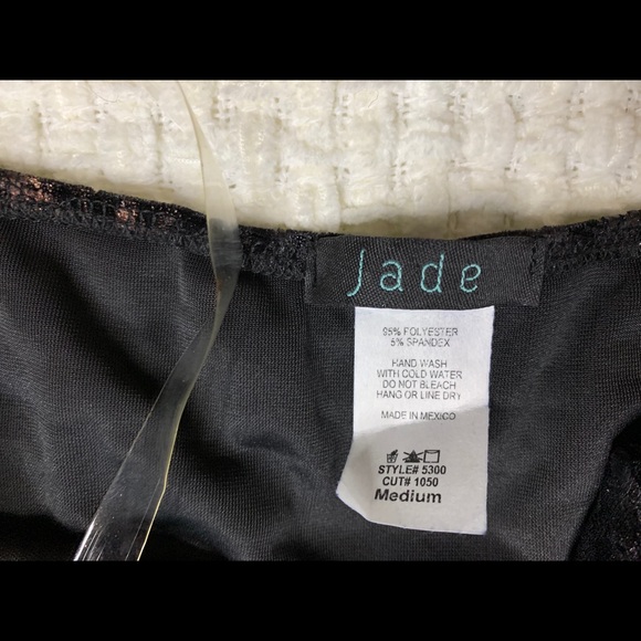 Matching set skirt and crop top - Picture 4 of 6